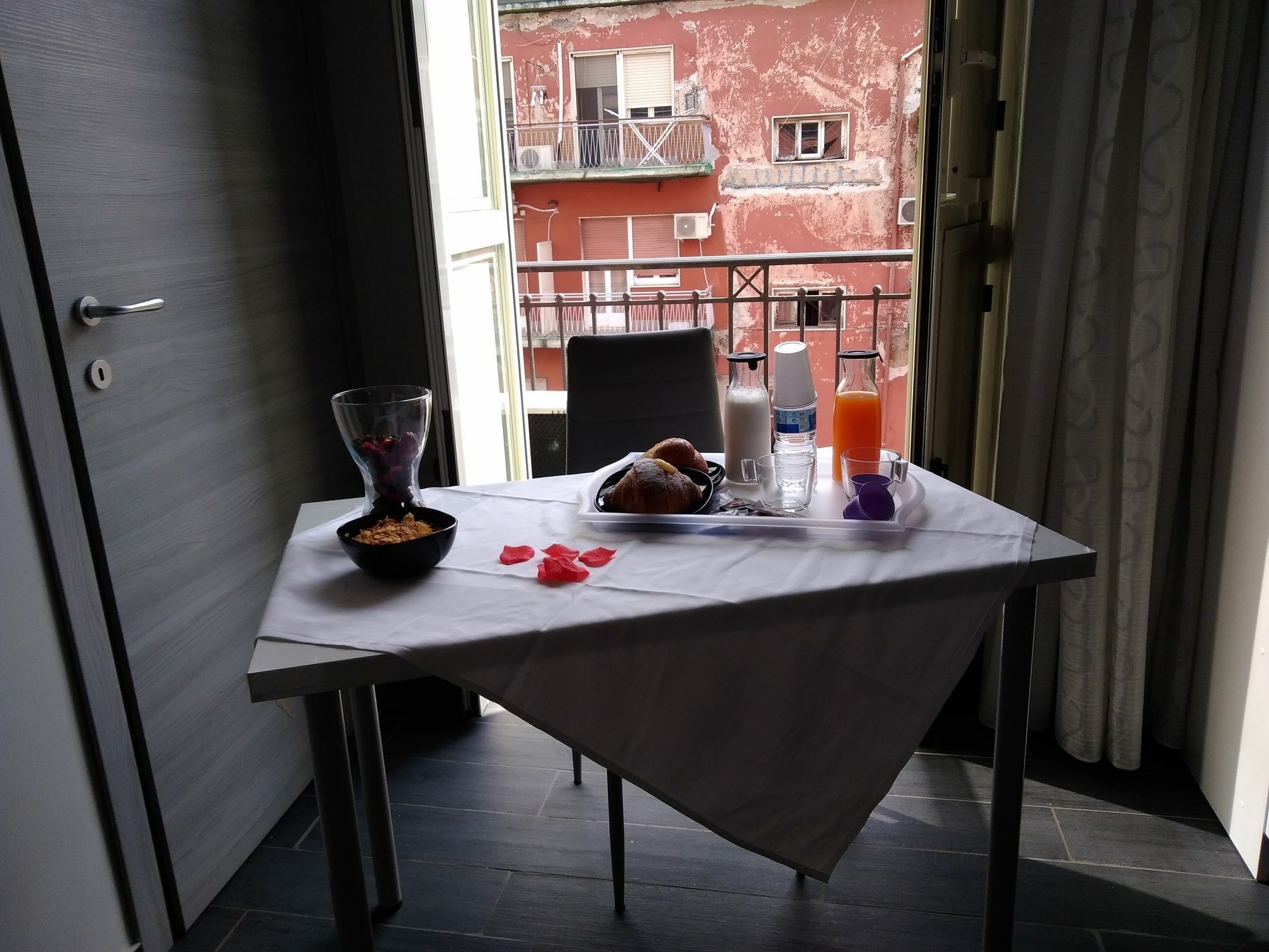 B&B Napoli Simsara Екстер'єр фото